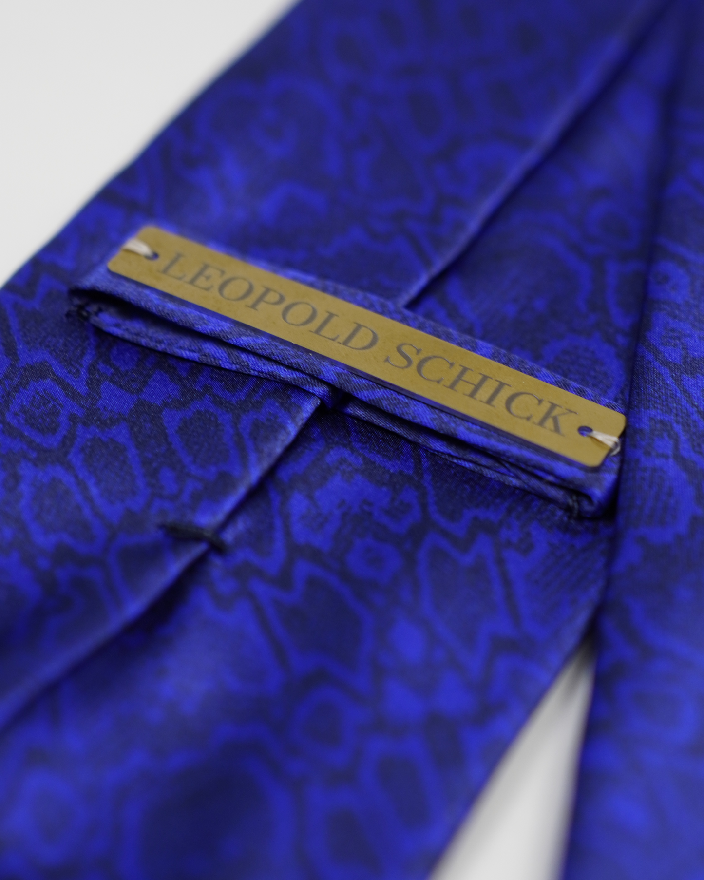 7-Fold tie phyton blue