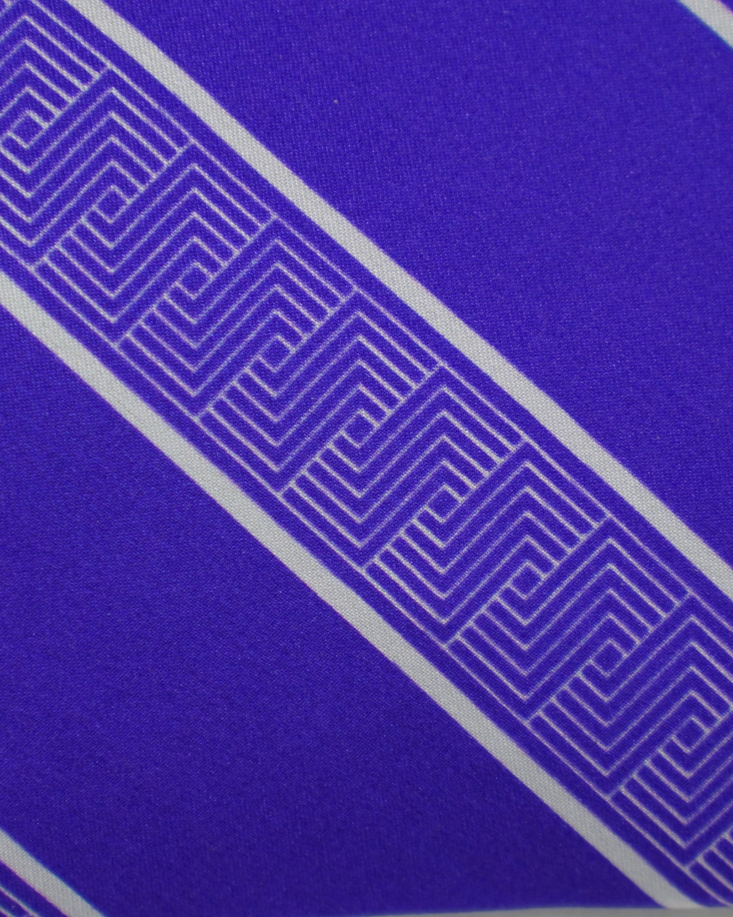 7-fold tie purple stripes
